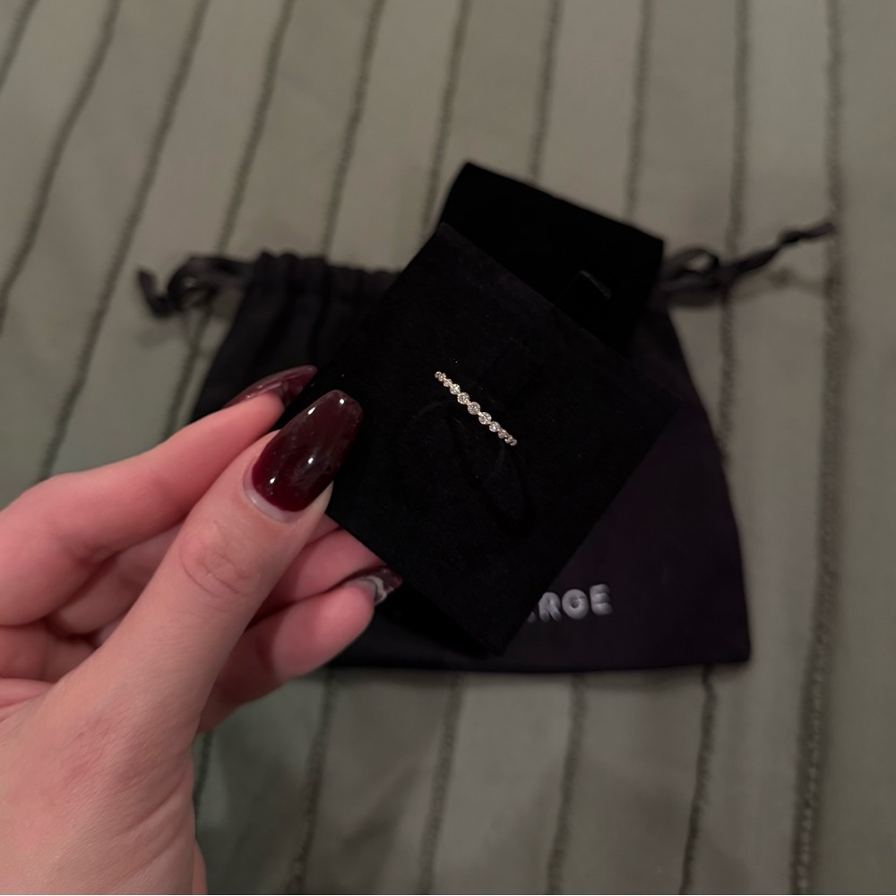 14k Gold Ring Concierge Graduated Single Prong Diamond Ring